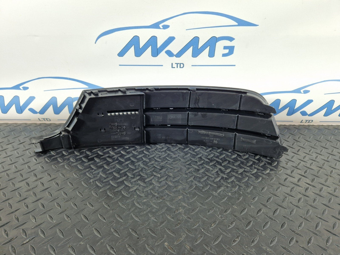15-18 AUDI A7 4G OEM RIGHT BUMPER GRILLE 4G8807648D 4G8807682H 4G8807152C