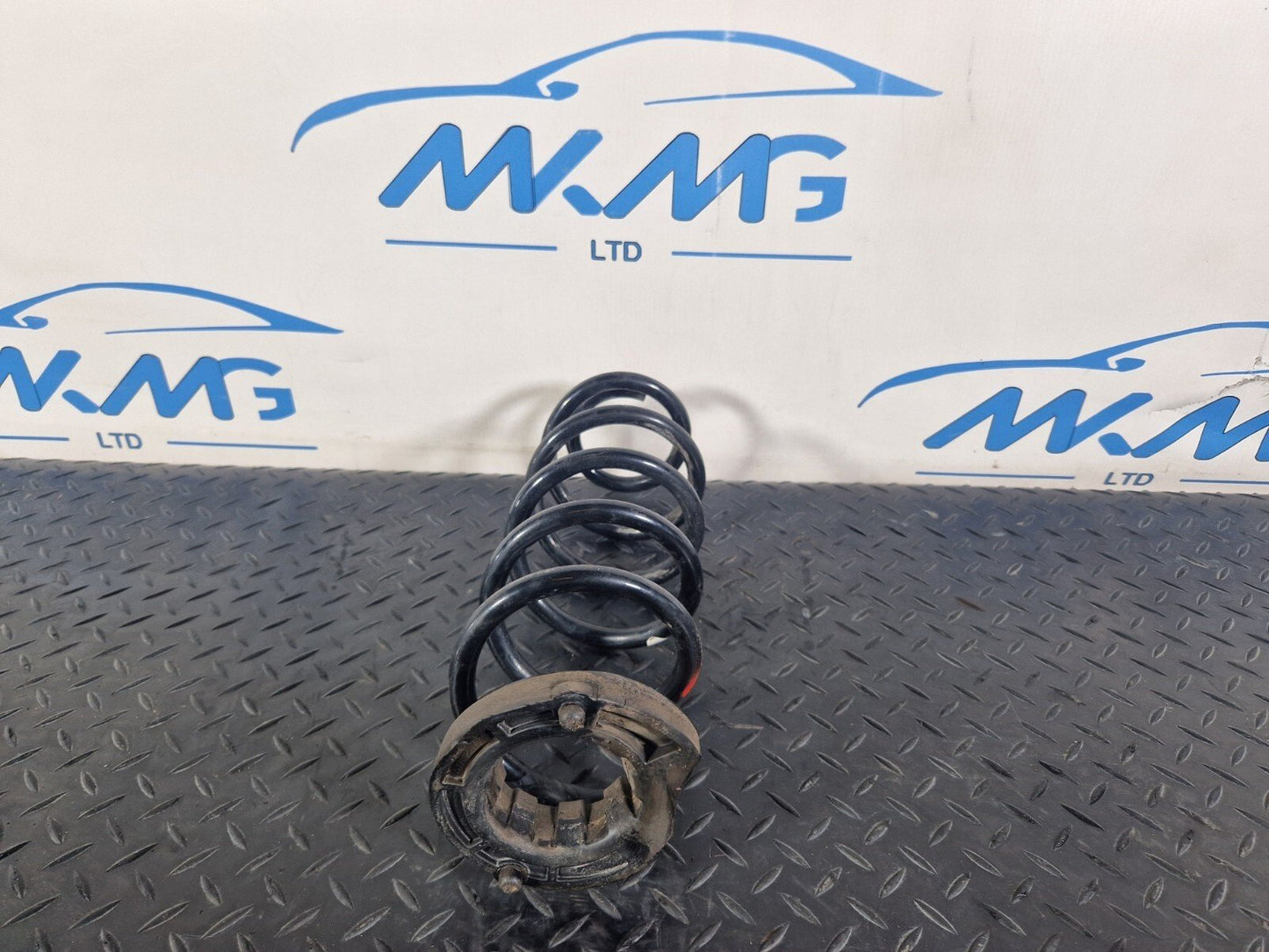 19-ON MERCEDES CLA C118 GENUINE REAR COIL SPRING X1 FITS BOTH SIDES A2473246700