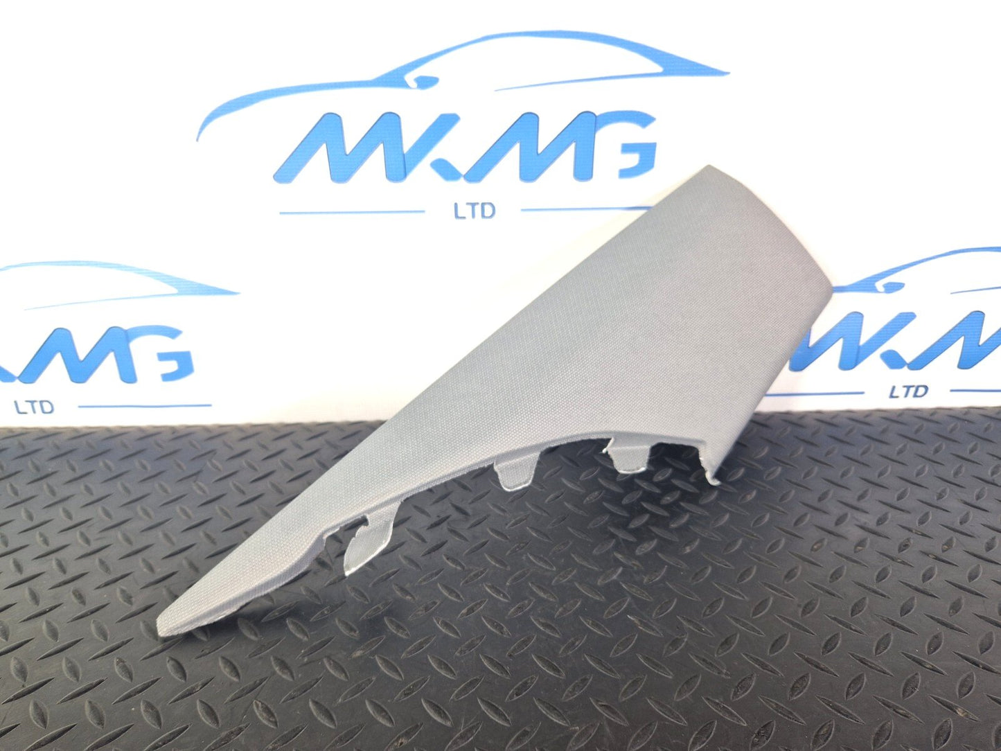 16-19 AUDI A4 B9 GENUINE OEM REAR LEFT SIDE C-PILLAR TRIM 8W5867245