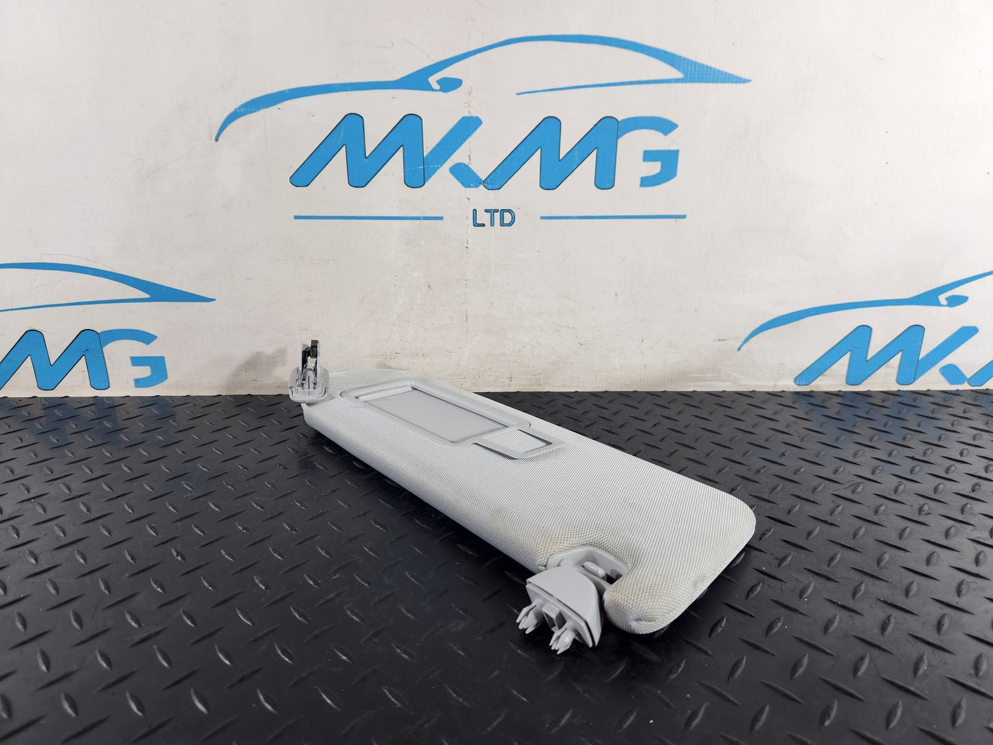 Audi A6 Allroad C7 SUN VISOR FRONT RIGHT DRIVER SIDE OFFSIDE 4G0857552
