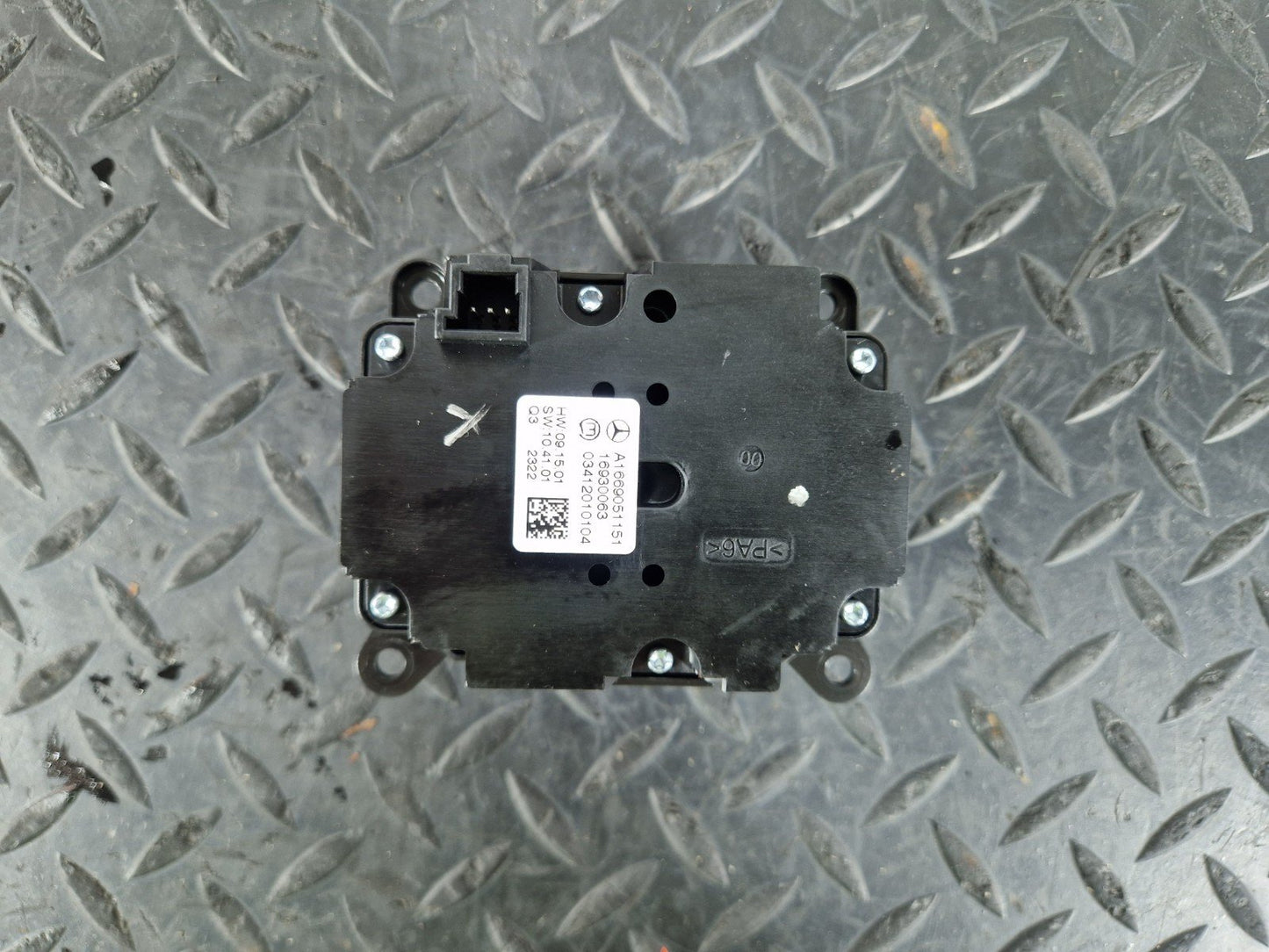 11-19 MERCEDES BENZ ML W166 SUSPENSION CONTROL PANEL SWITCH BUTTON A1669051151