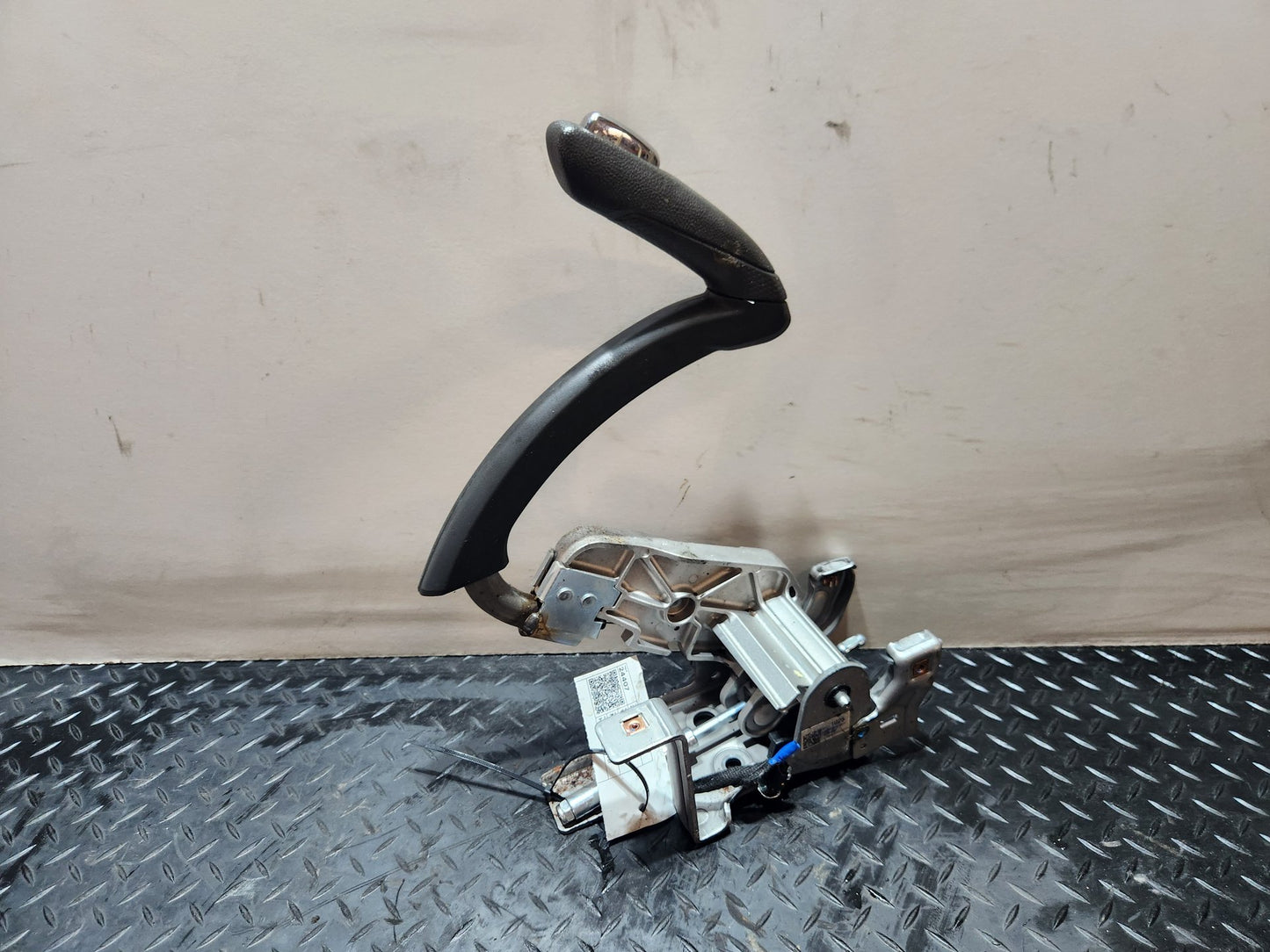Vauxhall Mokka MK1 (G1U0) SUV Genuine Handbrake Lever &amp; Gaitor Mechanism