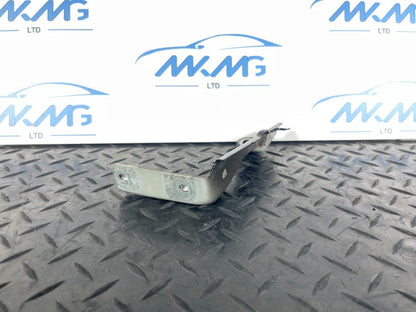 16-22 BMW X1 F48 GENUINE FRONT RIGHT DRIVER SIDE WING BRACKET 7392804