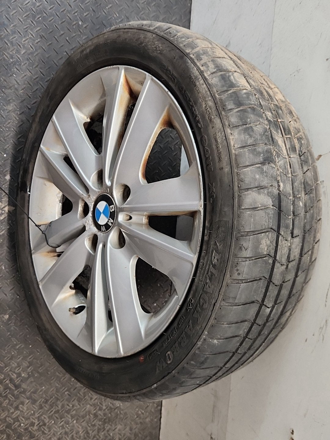 2009 BMW 116d E87 17" Alloy Wheel with Tyre 225/45/17 ~4mm