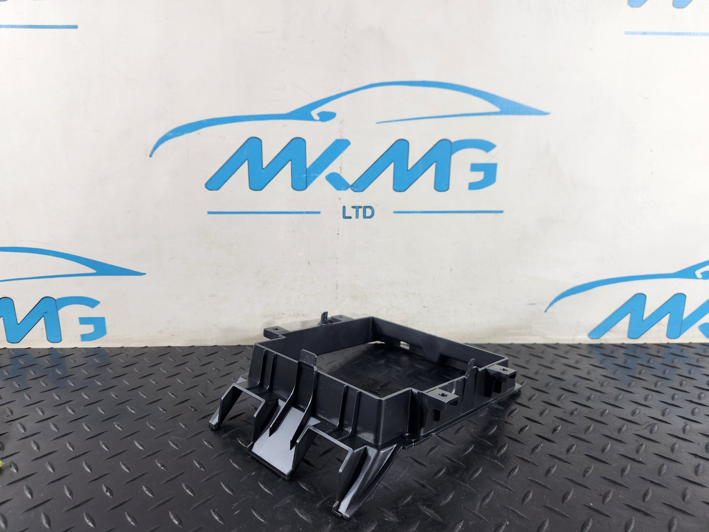 Range Rover Evoque L551 Interior Centre Arm Console Trim K8D2-045A66-A