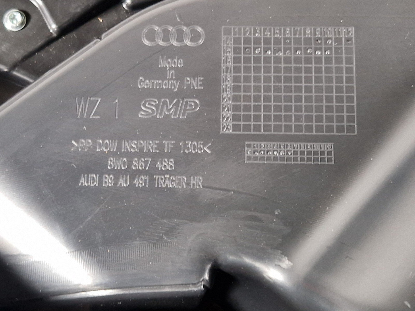 16-19 AUDI A4 B9 SALOON GENUINE REAR RIGHT DRIVER SIDE DOOR CARD PANEL 8W0867488