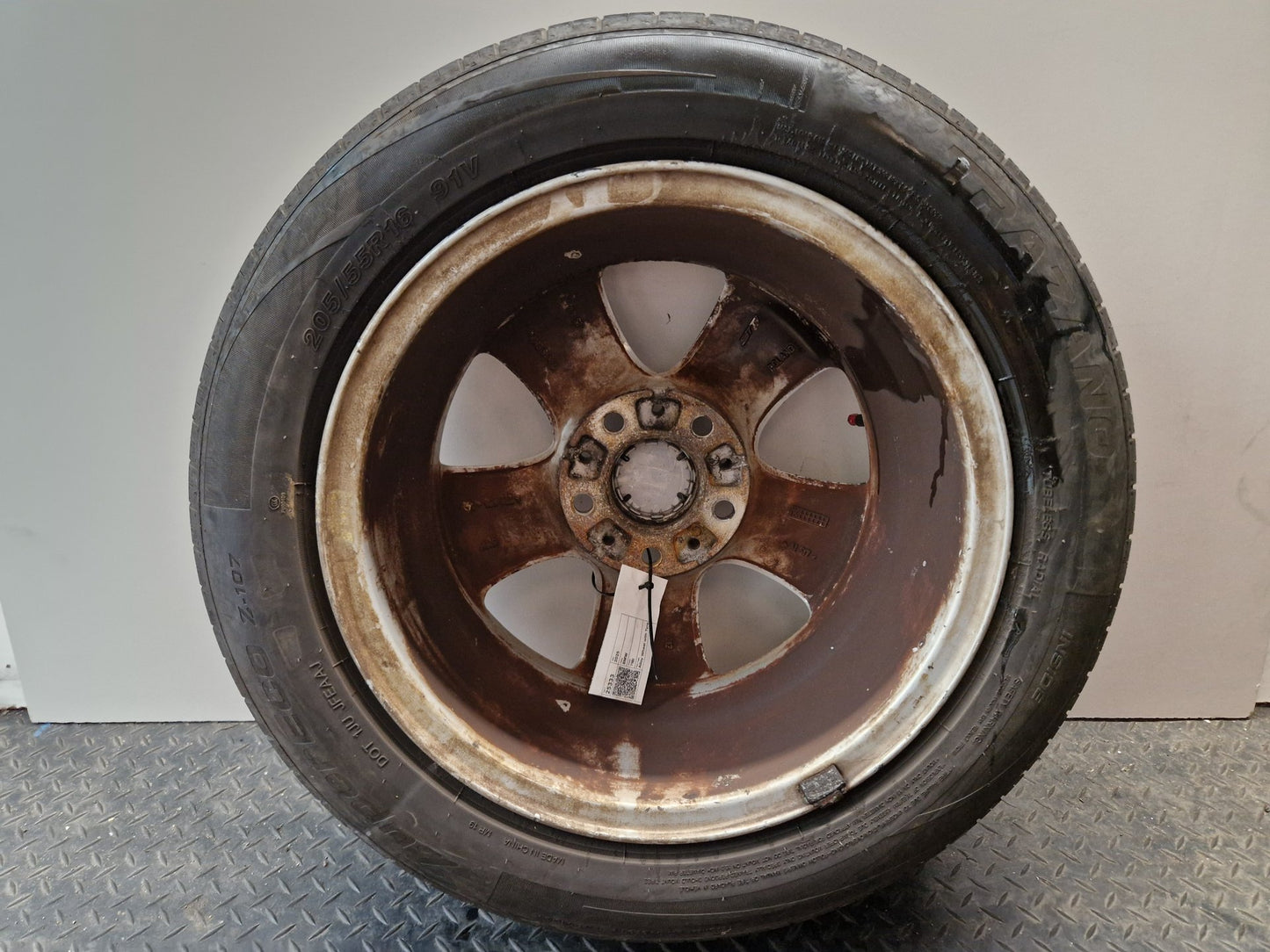 BMW 116i E87 16" Alloy Wheel with Tyre 205/55/16 ~5mm 6779696