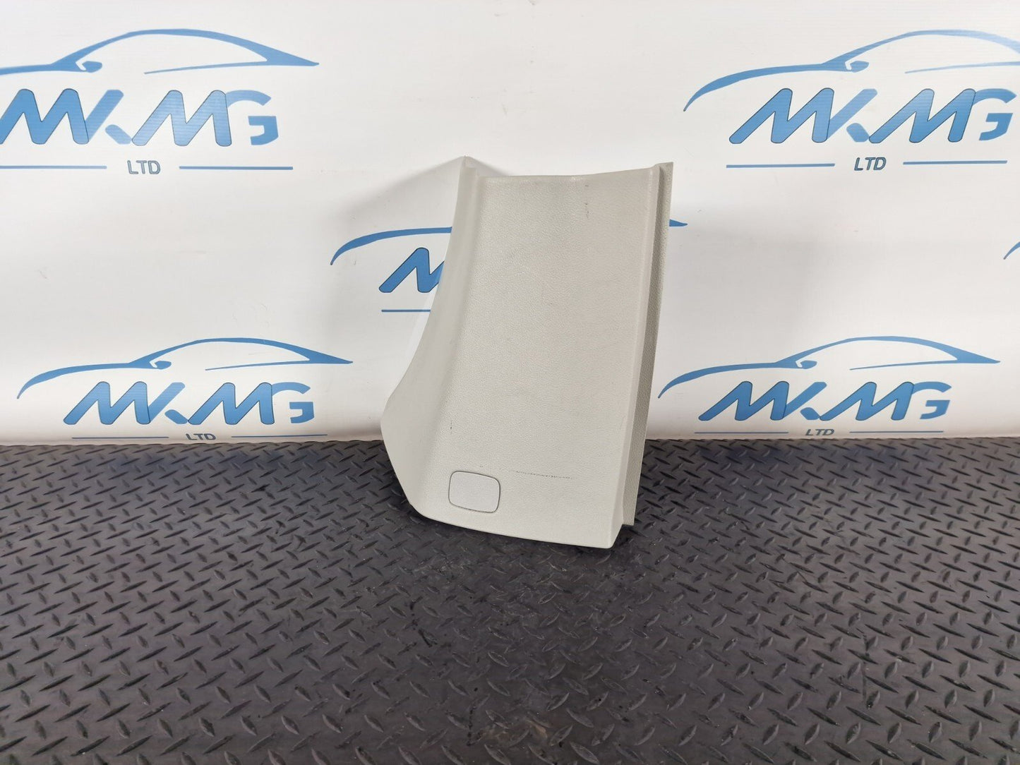 14-21 MERCEDES C CLASS W205 OEM REAR LEFT D PILLAR TRIM A4476907525