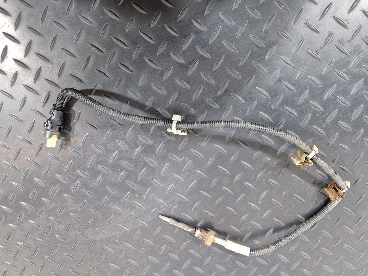 18-ON MERCEDES BENZ SPRINTER W907 W910 EXHAUST TEMPERATURE SENSOR A0009059107
