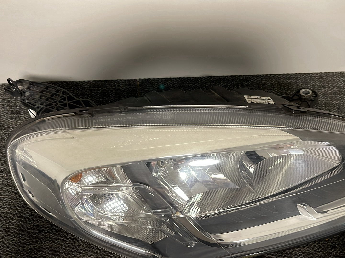 Fiat Doblo MK2 FL (263-1) Cargo Van Genuine Front Right O/S Headlight 10490748