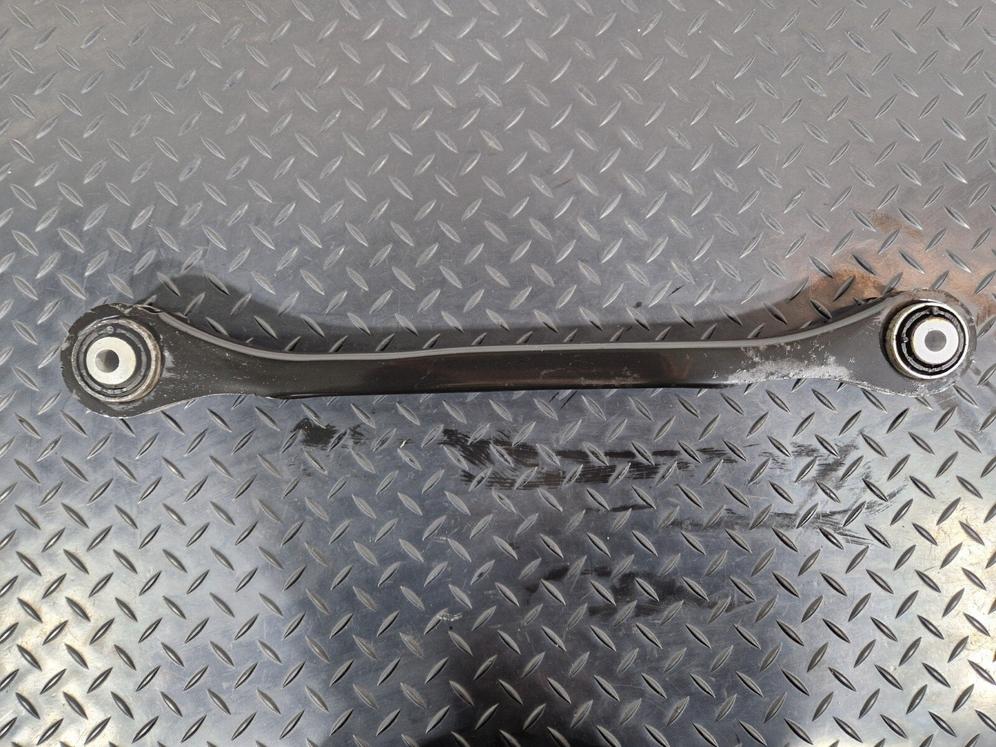 16-24 AUDI A5 F5 CONVERTIBLE REAR RIGHT SIDE TRAILING CONTROL ARM 8W0501530D