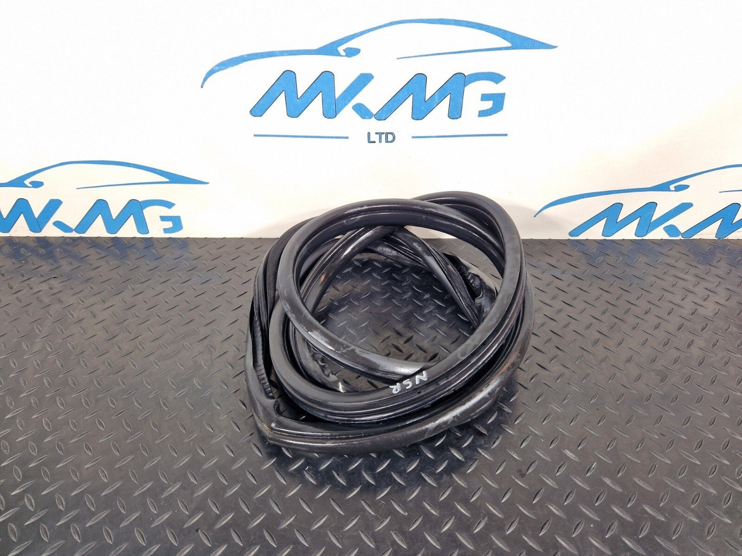 BMW 2 Series Gran Tourer F45 F46 Rear Door Rubber Seal Fits Left & Right 7316818