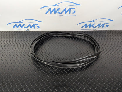 16-19 AUDI A4 B9 SALOON GENUINE OEM TAILGATE BOOT RUBBER SEAL 8W5827705D