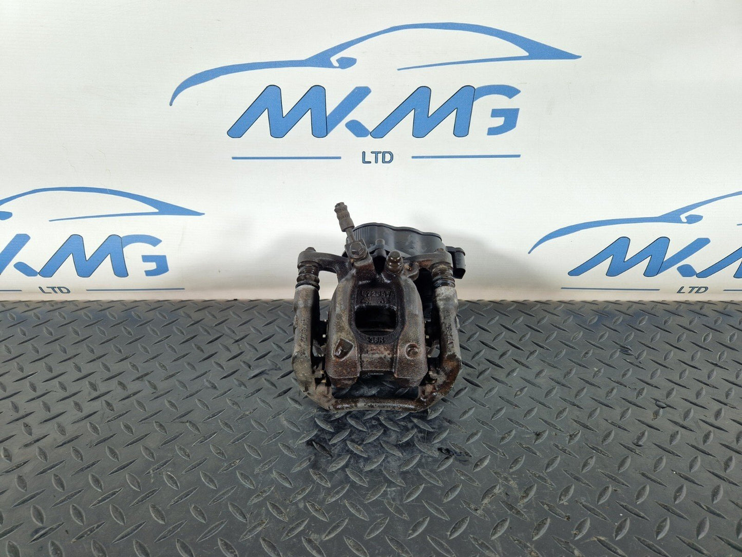 18-ON MERCEDES A CLASS W177 GENUINE BRAKE CALIPER REAR RIGHT SIDE A2474230298
