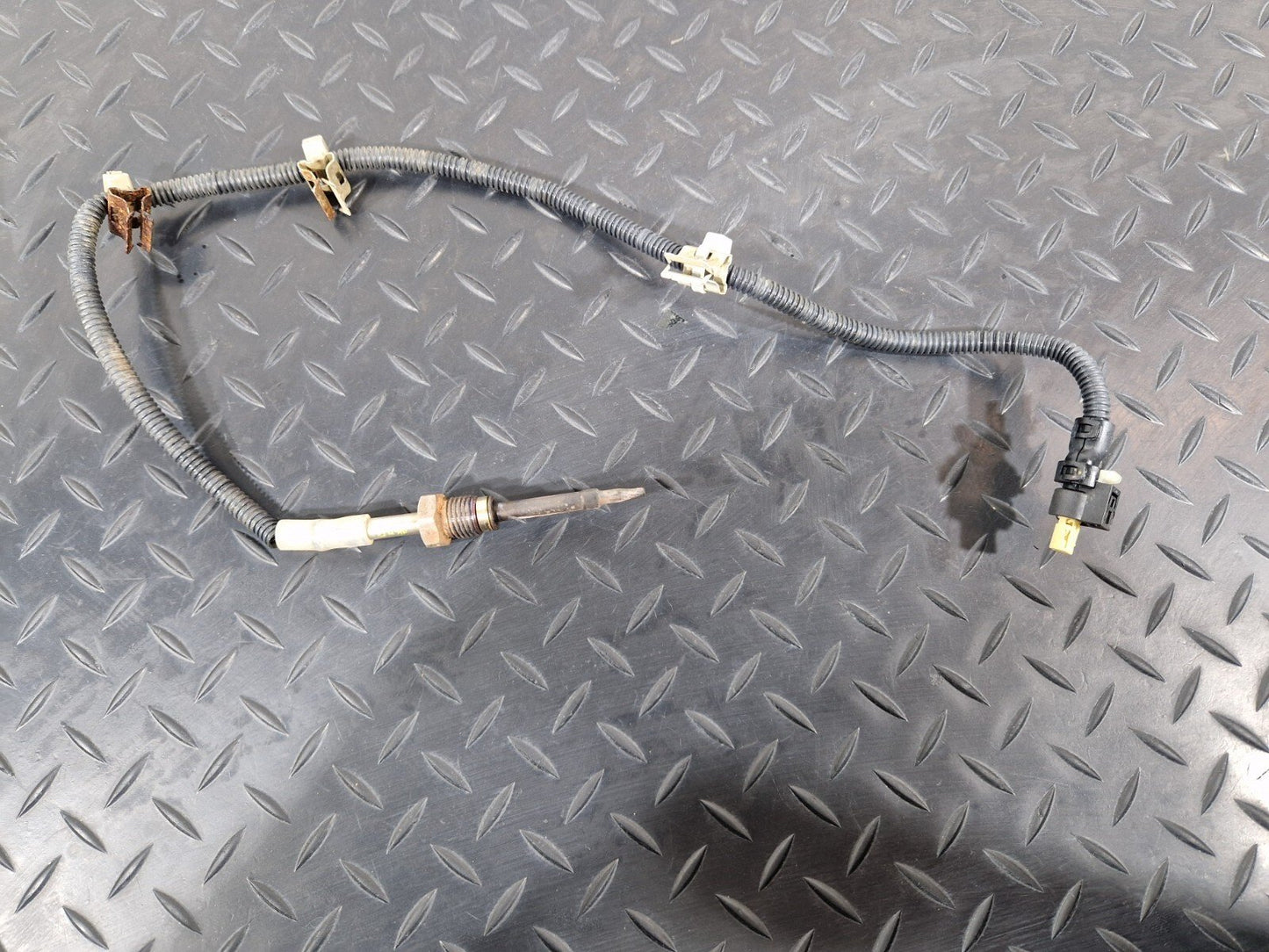 18-ON MERCEDES BENZ SPRINTER W907 W910 EXHAUST TEMPERATURE SENSOR A0009059107