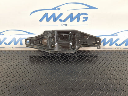 18-ON MERCEDES SPRINTER W907 FRONT BRACKET LEFT LOWER MOUNT PLATE A9076220700