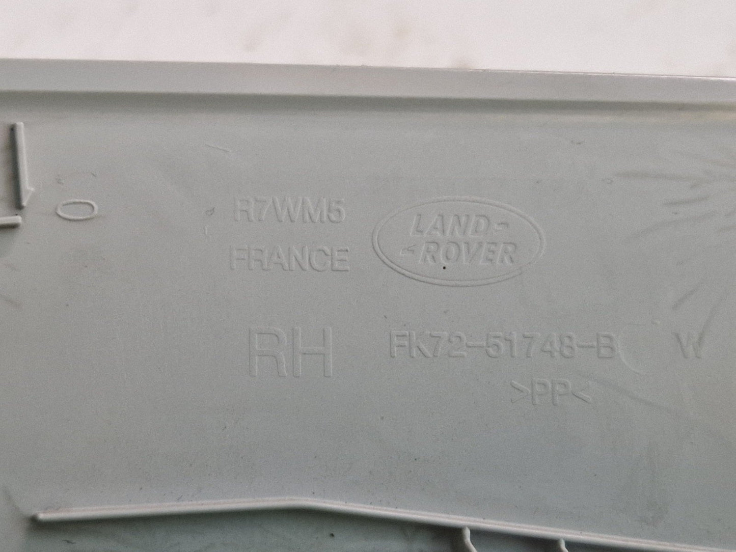 14-19 LAND ROVER L550 DISCOVERY SPORT RIGHT DRIVER D PILLAR TRIM FK7251748BF8LBM