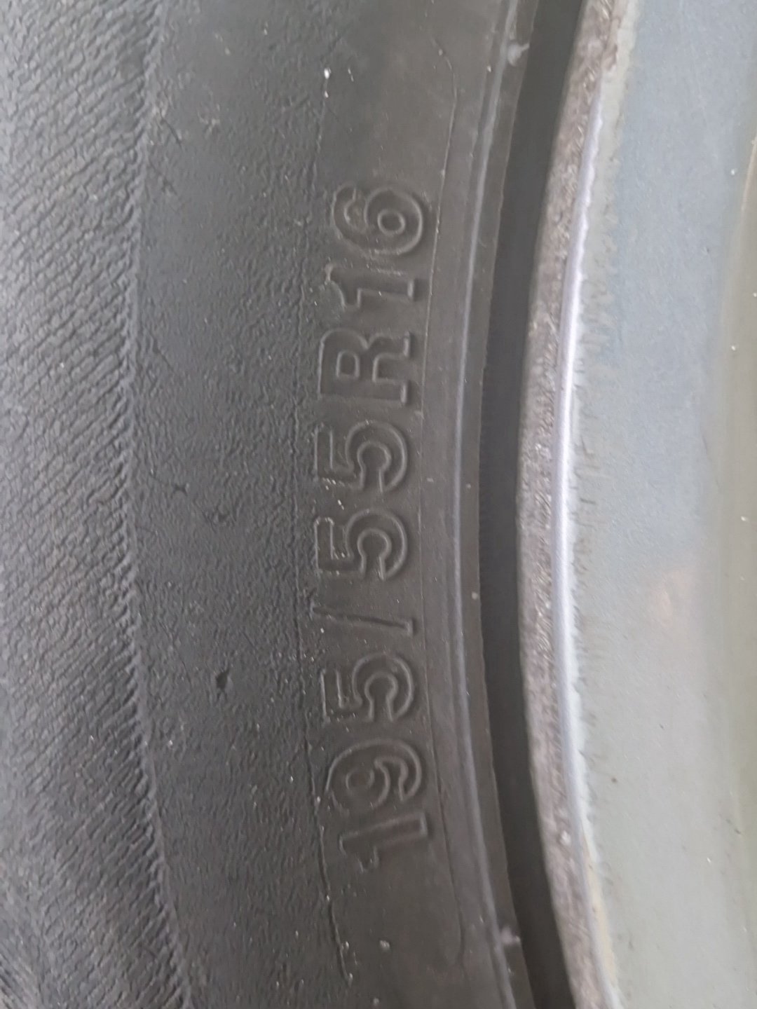 Toyota Prius MK2 (NHW20) 16" Alloy Wheel with Tyre 195/55/16 4mm