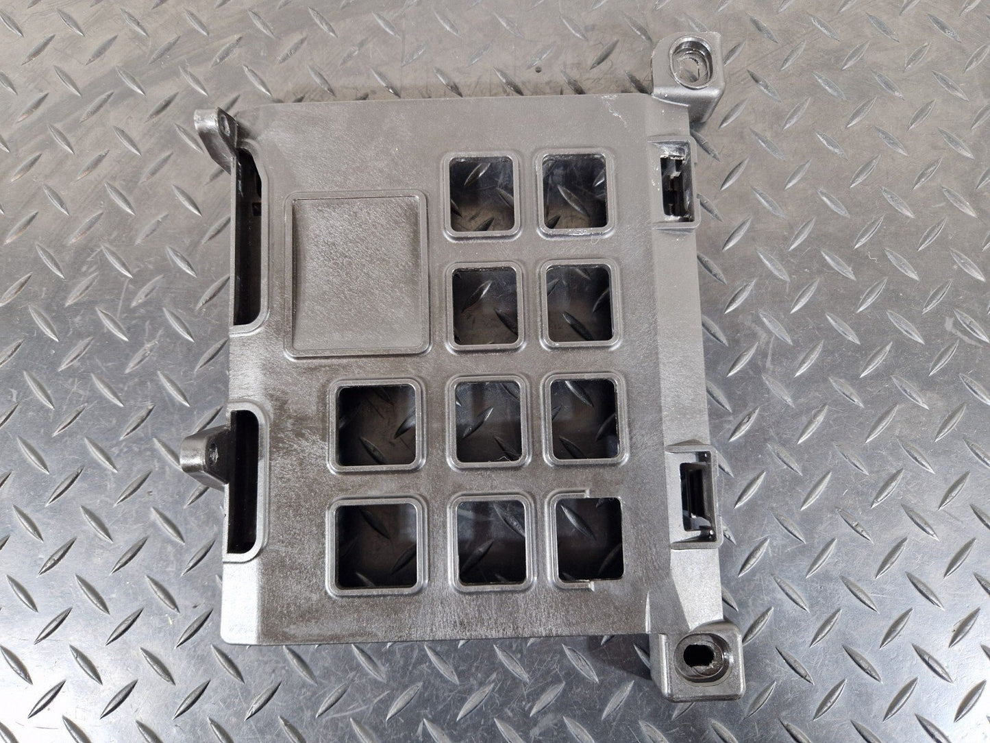 AUDI A8 4H ENGINE CONTROL UNIT BRACKET MOUNT HOLDER 4H0906330E