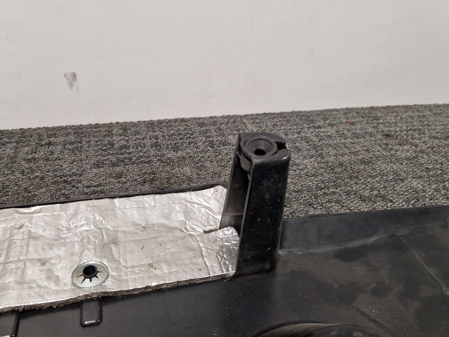 Land Rover Range Rover Evoque L538 SUV Genuine Engine Top Cover Lid GJ32-6A949-B
