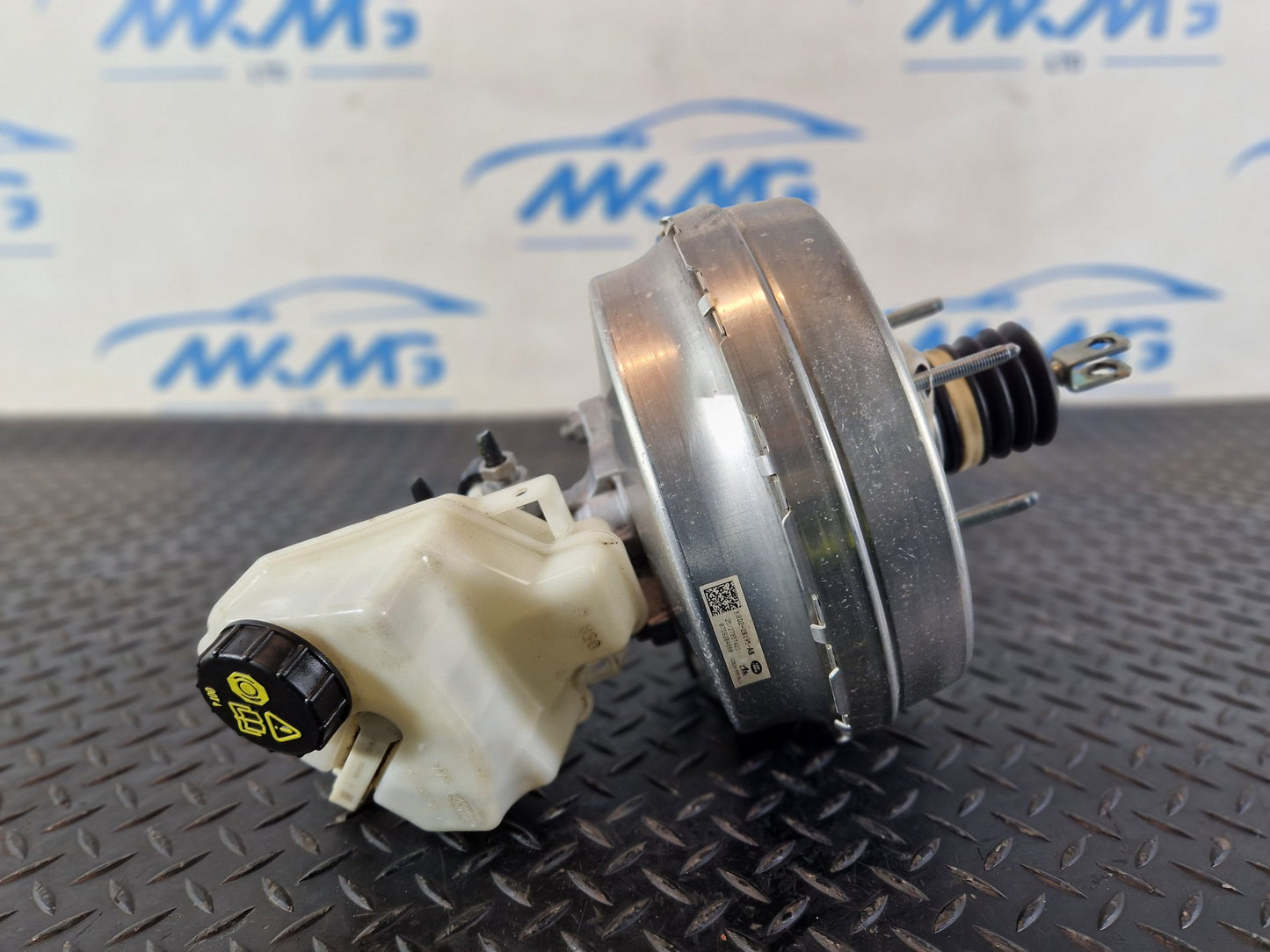 RANGE ROVER EVOQUE L551 2.0 DIESEL BRAKE MASTER CYLINDER AND SERVO K8D2-2B195-AB