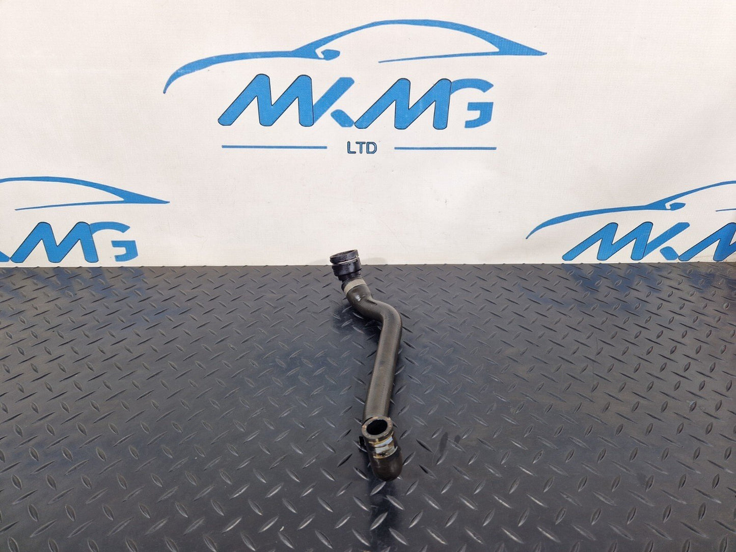 10-18 AUDI A7 4G S-LINE OEM RIGHT ENGINE COOLANT HOSE 4G0122449D