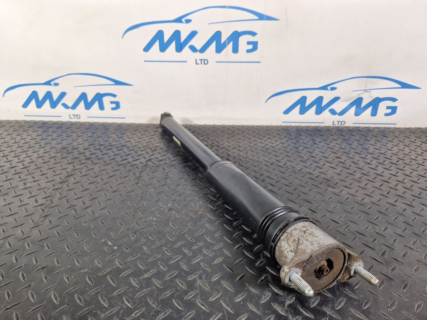 19-ON MERCEDES BENZ B CLASS W247 GENUINE REAR SHOCK ABSORBER A2473203600