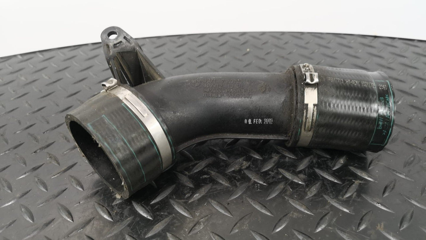 11-16 BMW M5 F10 5-SERIES 4.4L PETROL TURBOCHARGER AIR INTAKE PIPE 7843221 *B110