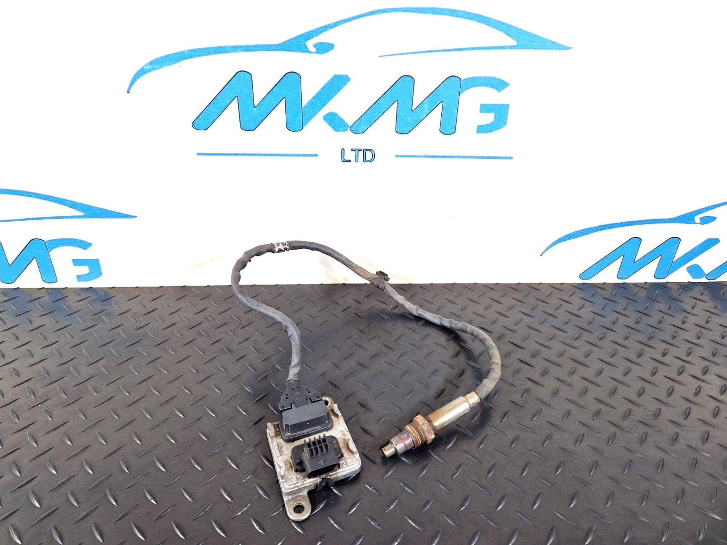 18-ON MERCEDES BENZ A CLASS W177 GENUINE OXYGEN NOX LAMBDA SENSOR A0009058111