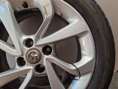 Vauxhall Corsa MK4 (E) (4500) 16" Alloy Wheel with Tyre 195/55/16 ~7mm