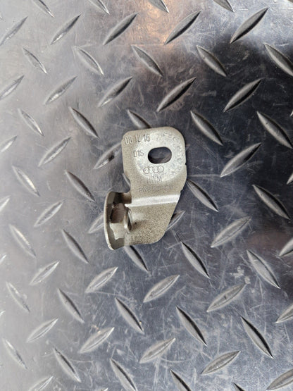 AUDI Unknown Part Type 8W0821470