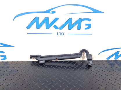 10-18 AUDI A7 4G S-LINE OEM FRONT LEFT WING SEAL 4G8823731