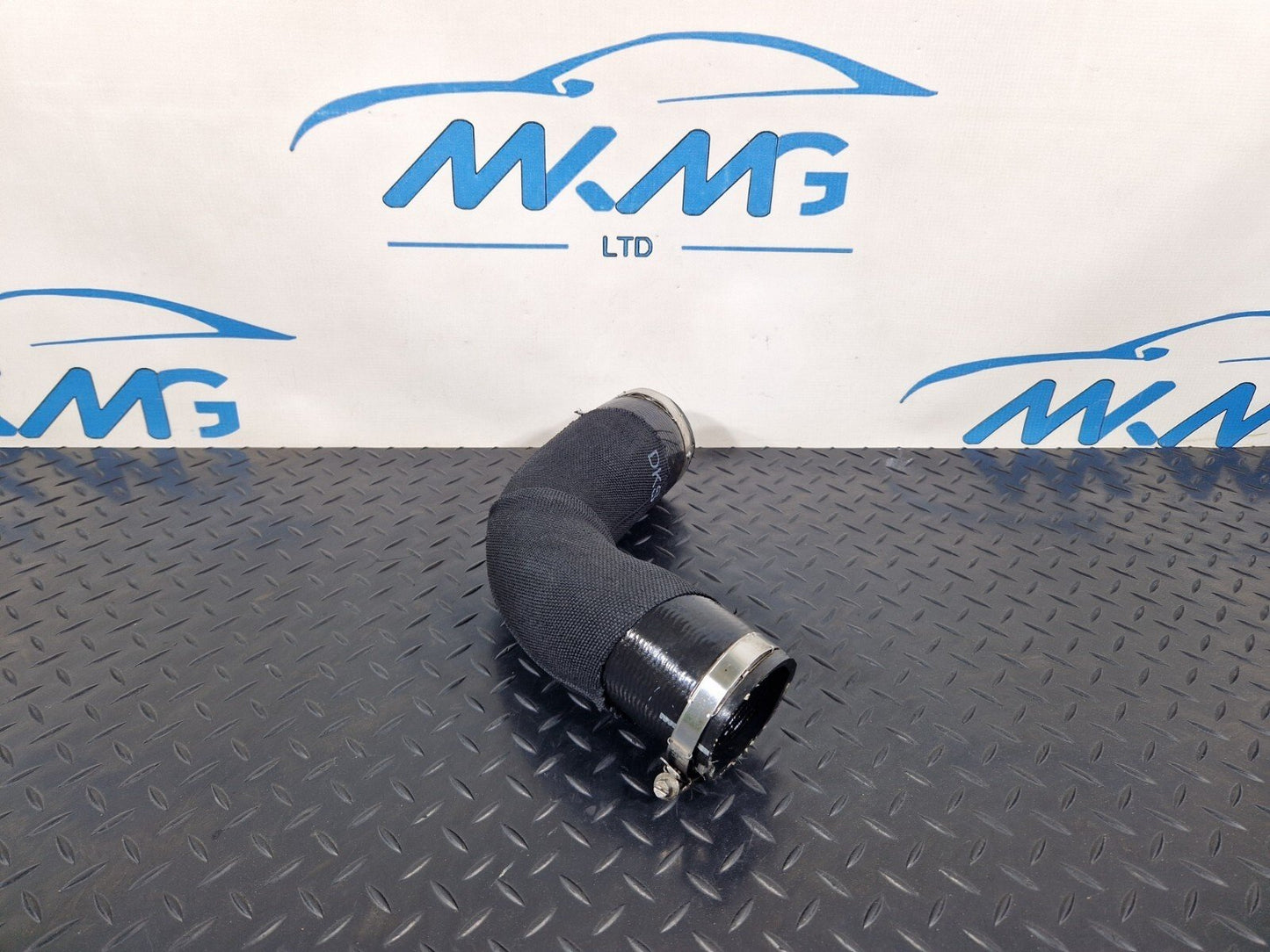 10-18 AUDI A7 4G S-LINE INTERCOOLER PIPE 4G0145737AG
