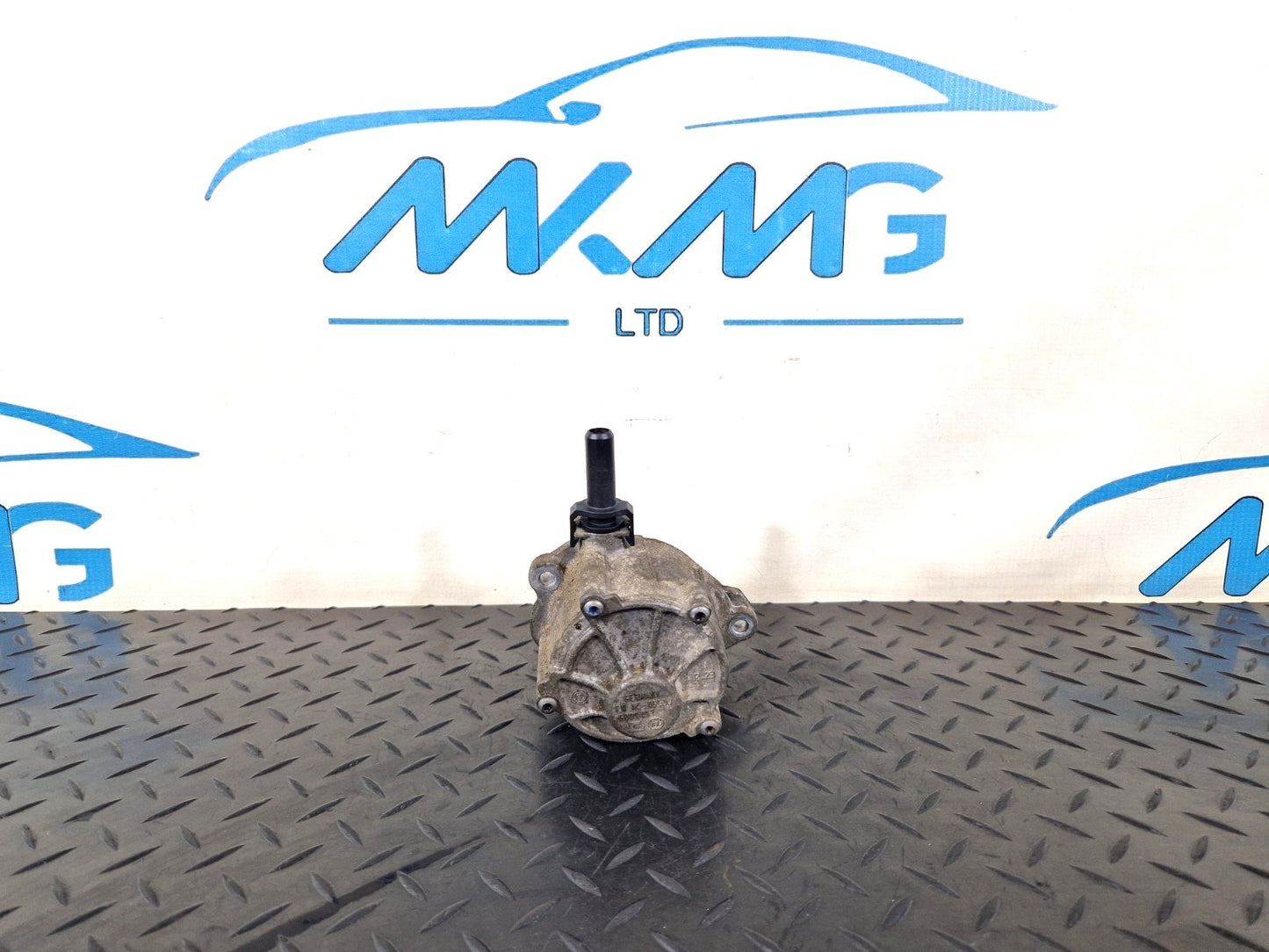 12-18 MERCEDES BENZ B-CLASS W246 GENUINE VACUUM PUMP A6512300565