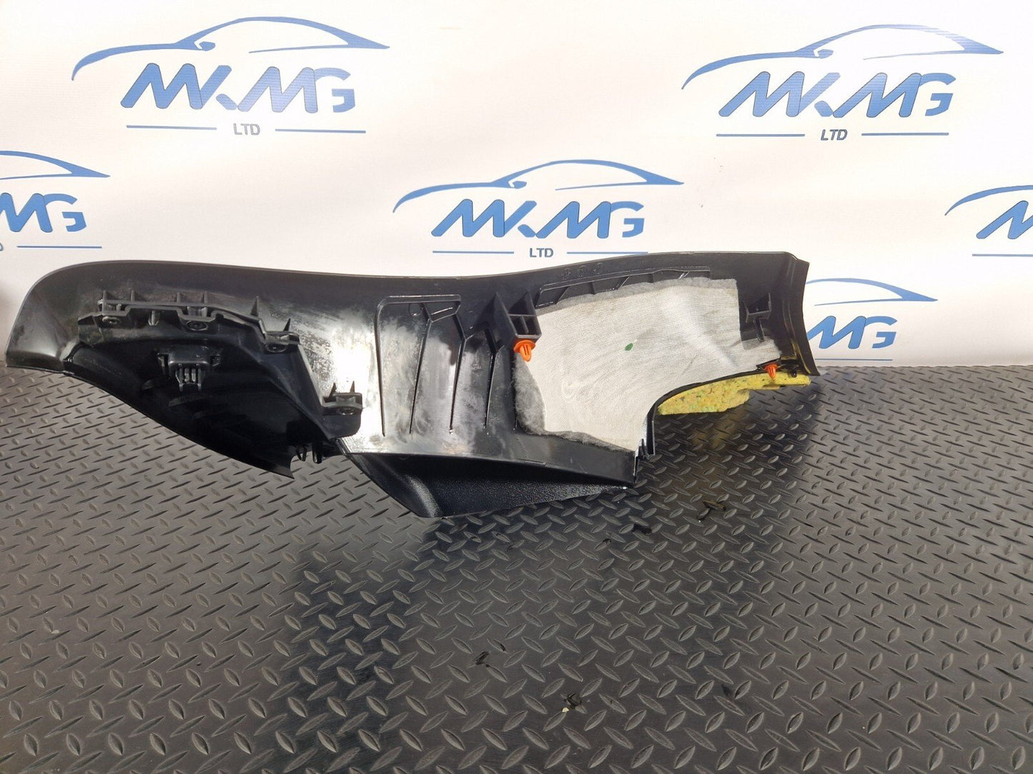 19-ON MERCEDES B CLASS W247 REAR LEFT C PILLAR TRIM COVER  A2476901100