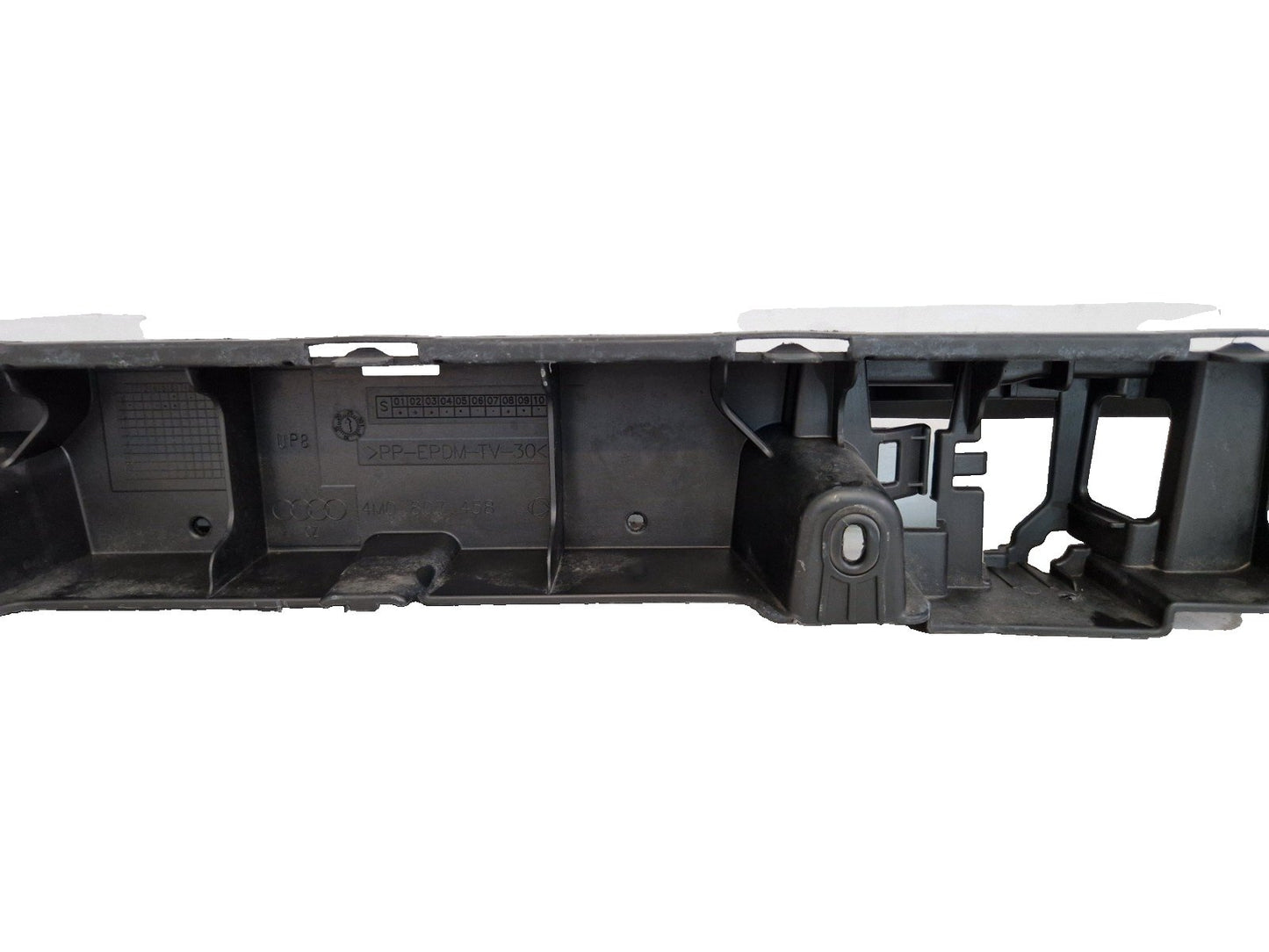 Audi Q7 4M Rear Centre Bumper Bracket 4M0807458