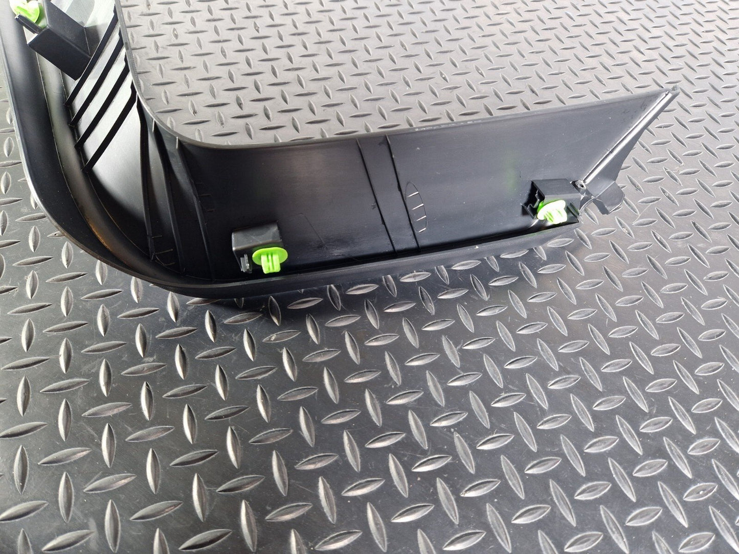 14-21 MERCEDES C220d W205 TAILGATE PANEL TRIM COVER A2057401500