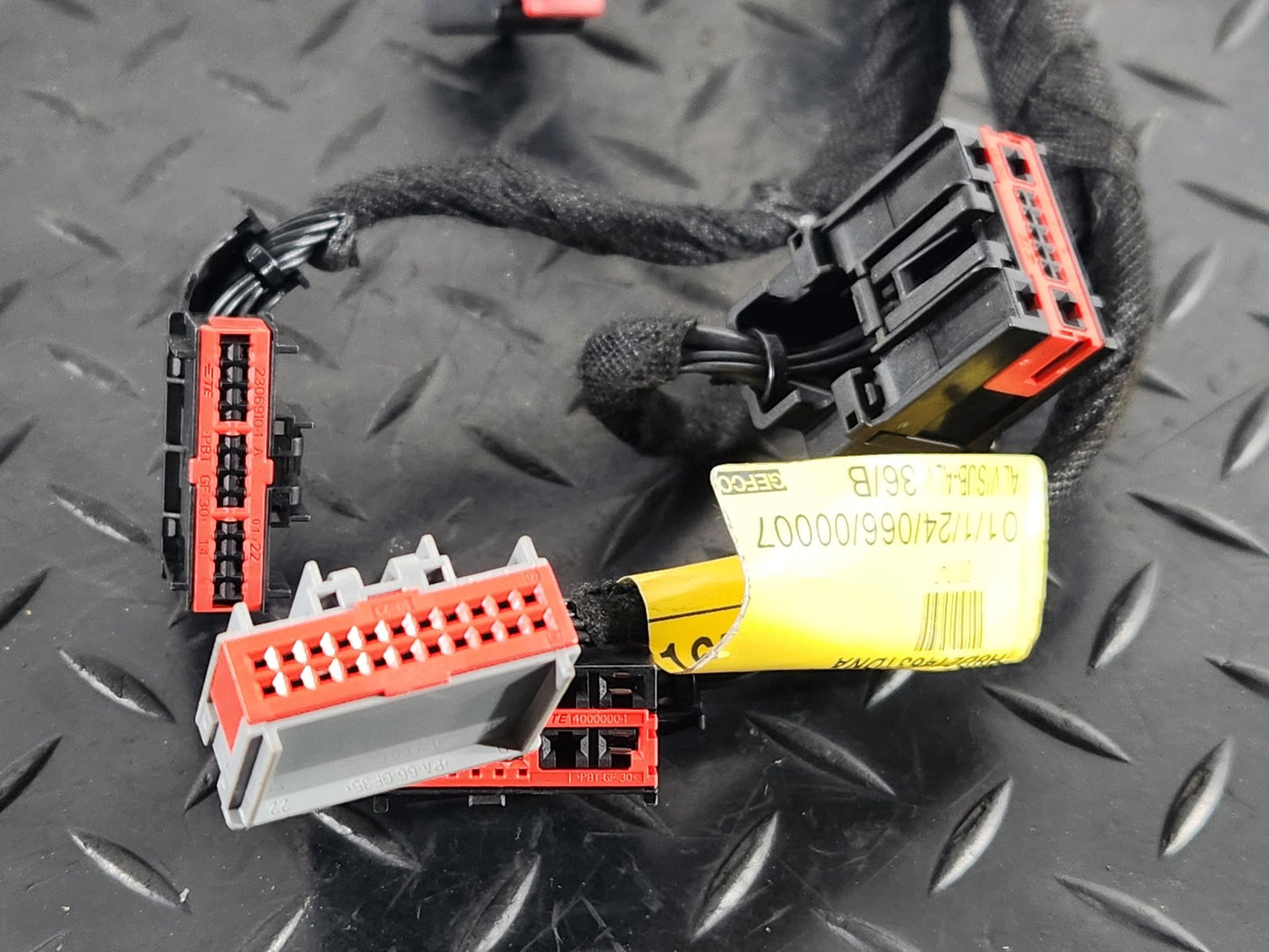 Land Rover Range Rover Evoque L551 Front Right Door Wiring Harness R8D214631DNA