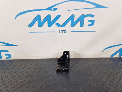 14-21 MERCEDES BENZ W205 FRONT RIGHT O/S SLAM PANEL BRACKET A2056260412