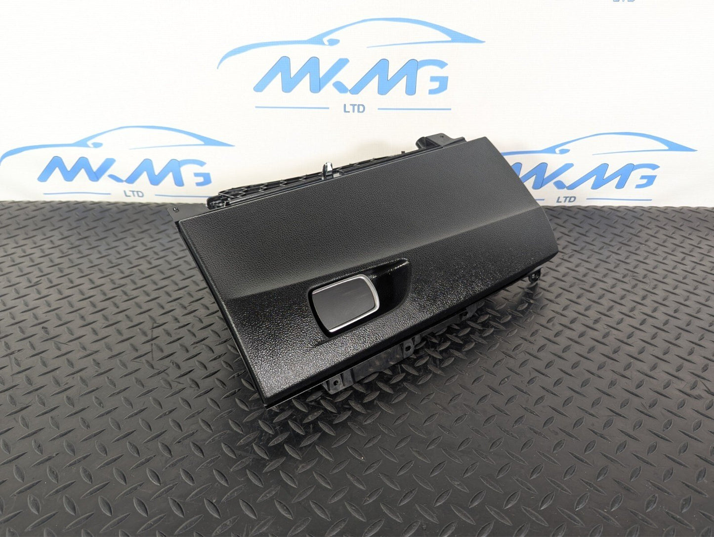 BMW 2 SERIES F22 M SPORT GENUINE DASHBOARD GLOVEBOX STORAGE COMPARTMENT 9227250