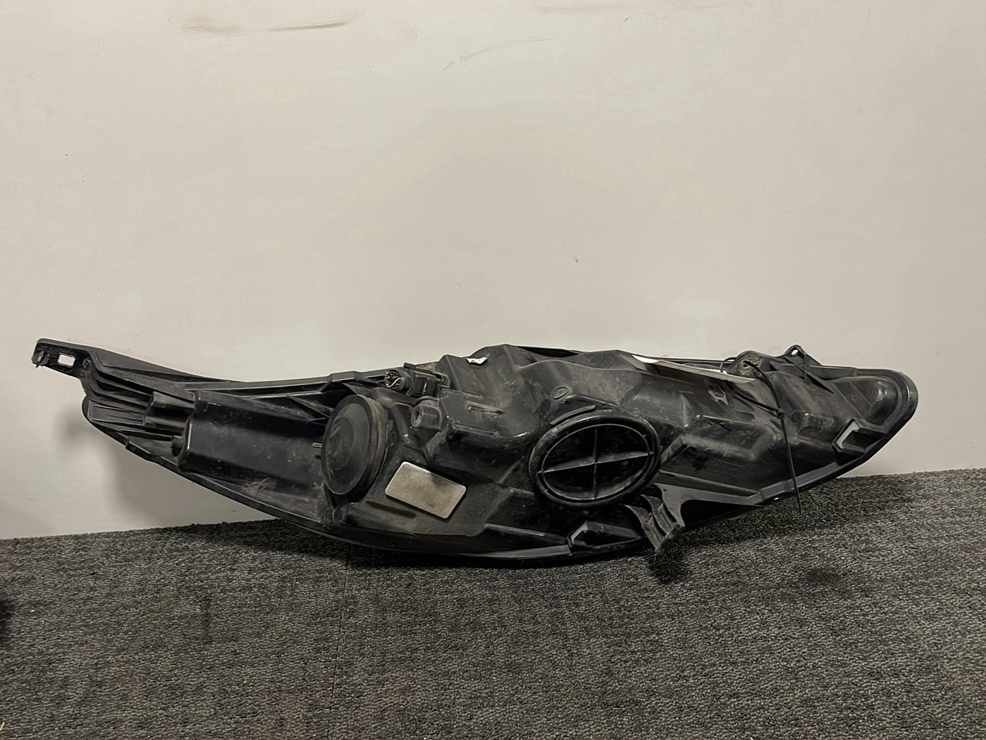 Ford Fiesta MK7 Hatchback Front Left N/S Passenger Headlight 8A61-13W030-DG