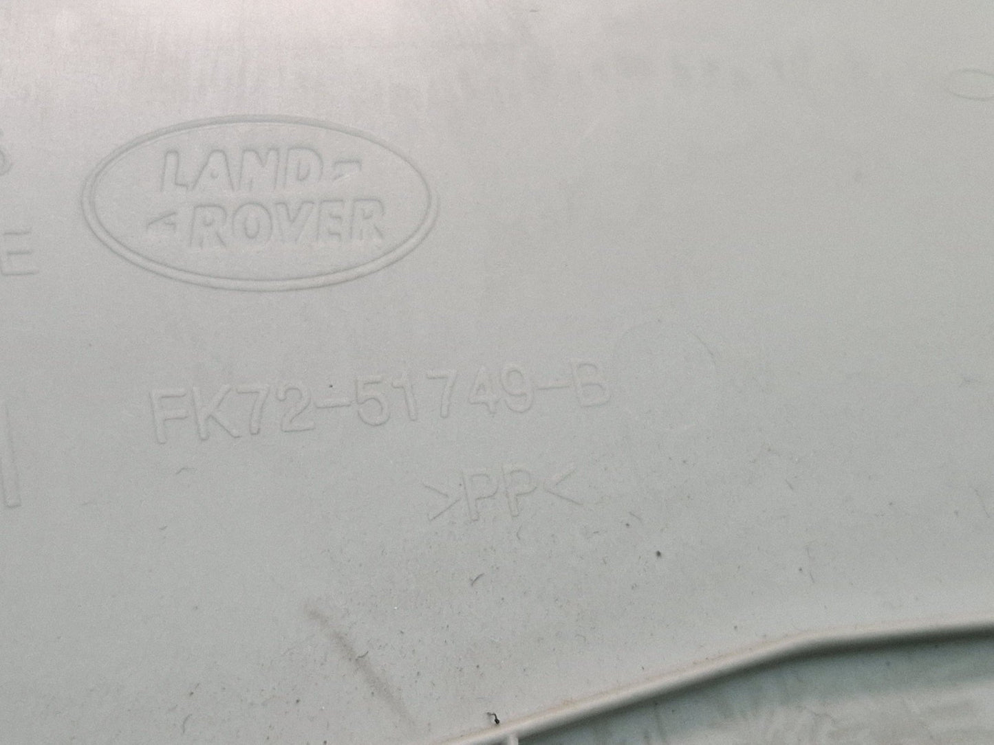14-19 LAND ROVER L550 DISCOVERY PASSENGER SIDE D PILLAR TRIM FK7251749BF8LBM