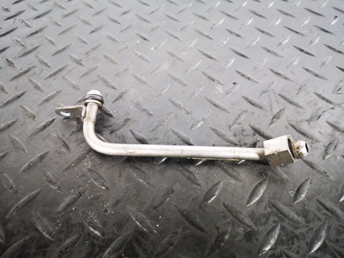 12-18 MERCEDES A B CLA  GENUINE 1.8/2.1 CDI OM651 TURBO OIL PIPE A6511800820