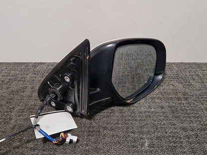 Mitsubishi Outlander PHEV MK3 (RE1) (GG2W) SUV Front Right Door Wing Mirror W13A