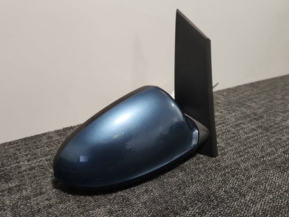 Vauxhall Astra MK6 (J) (A3400) Estate Front Right Door Wing Mirror *Damaged*