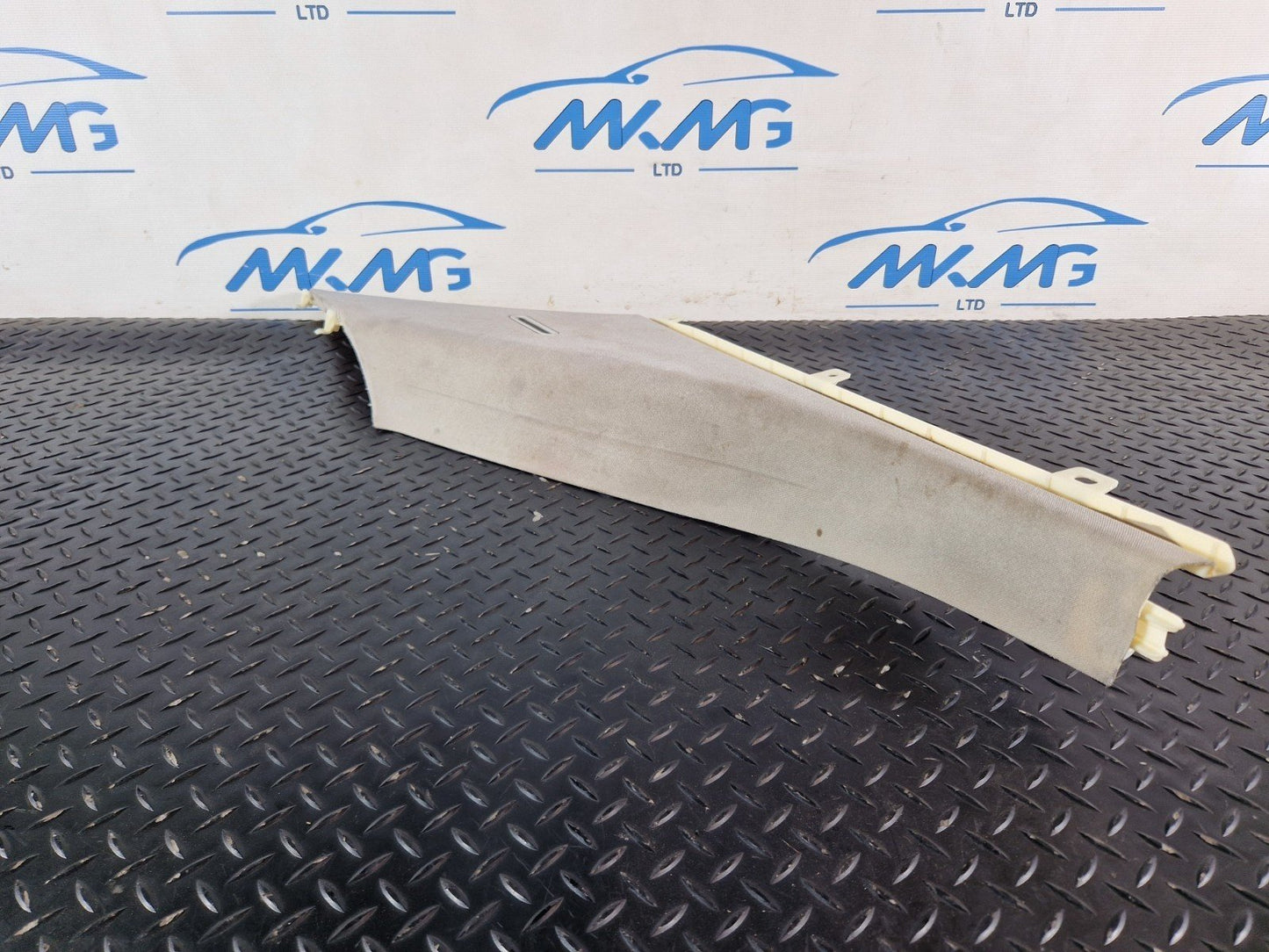 11-19 MERCEDES BENZ ML W166 GENUINE TOP LEFT SIDE TRIM A1666900925