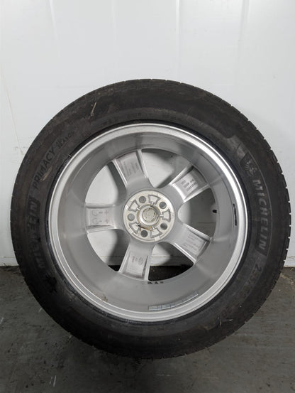 Land Rover Defender L663 OEM 20" Alloy Wheel with Tyre 7mm 255/60/20 L8B21007GB