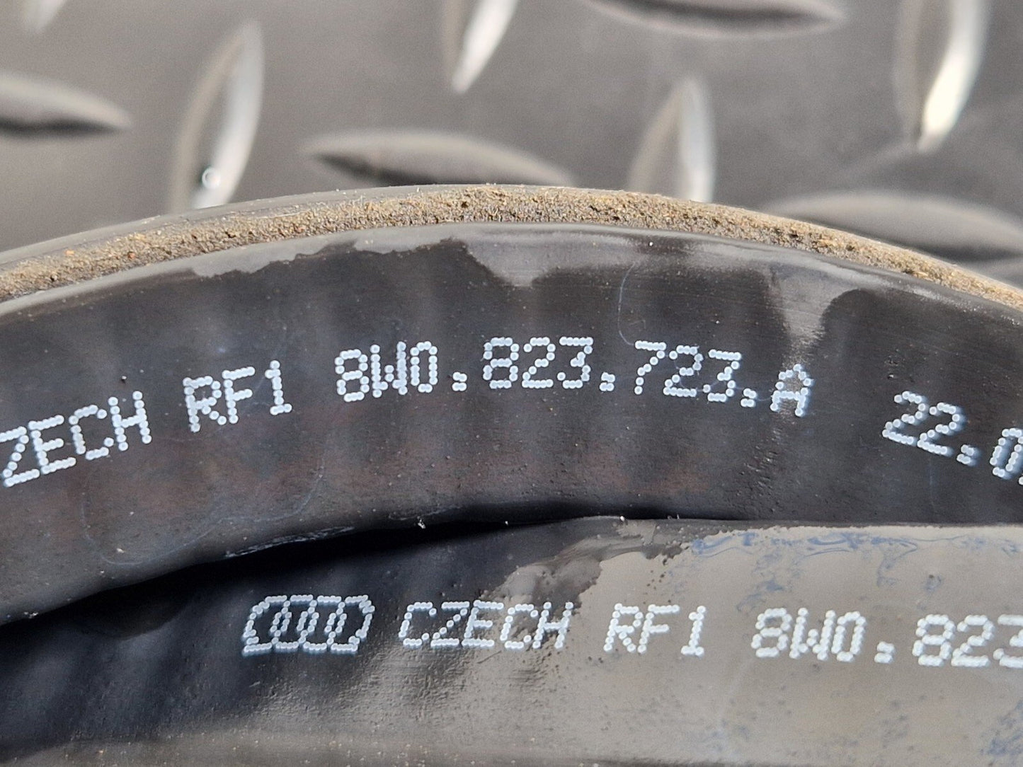 Audi Unknown Part Type 8W0823723A