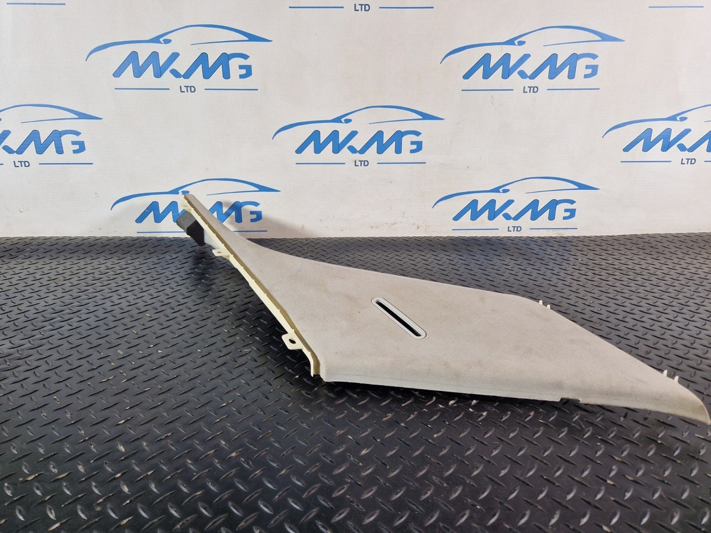 11-19 MERCEDES BENZ ML W166 GENUINE TOP LEFT SIDE TRIM A1666900925