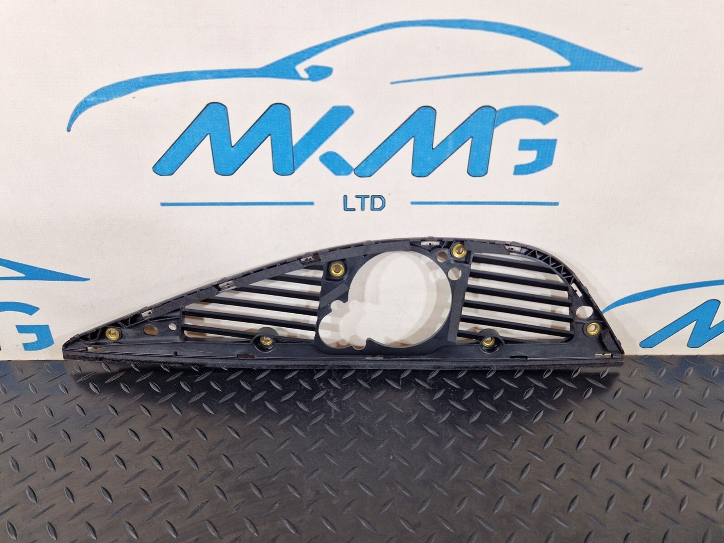 AUDI A8 4H DASHBOARD AIR VENT GRILLE SPEAKER COVER PANEL TRIM 4H2819923